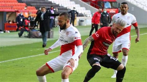 A­n­t­a­l­y­a­s­p­o­r­­u­n­ ­y­e­n­i­l­m­e­z­l­i­k­ ­s­e­r­i­s­i­ ­1­0­ ­m­a­ç­a­ ­ç­ı­k­t­ı­